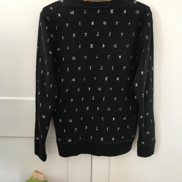 The Quiet Life Sweatshirt - Approximately Size Med🌿 - Picture 2 of 3